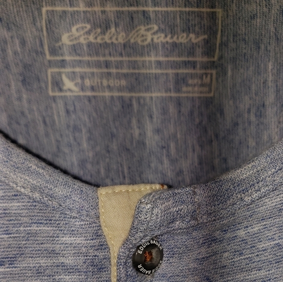 🔥Eddie Bauer | Light Blue Henley - Picture 9 of 9